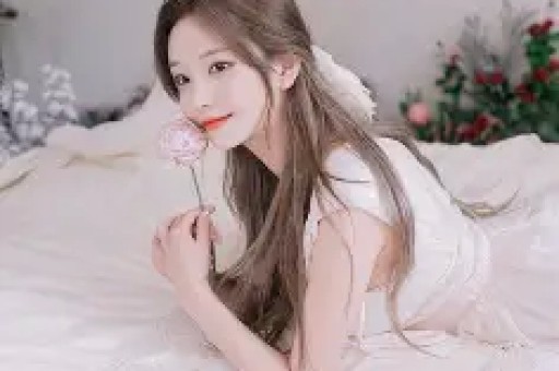 父母是清华教授因拍被前夫家暴如今再不让女儿进娱乐圈